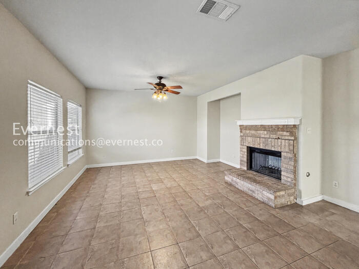 Building Photo - 3502 Cheyenne St