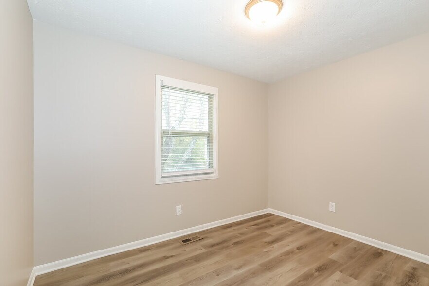 Building Photo - 4284 Ridgetop Dr