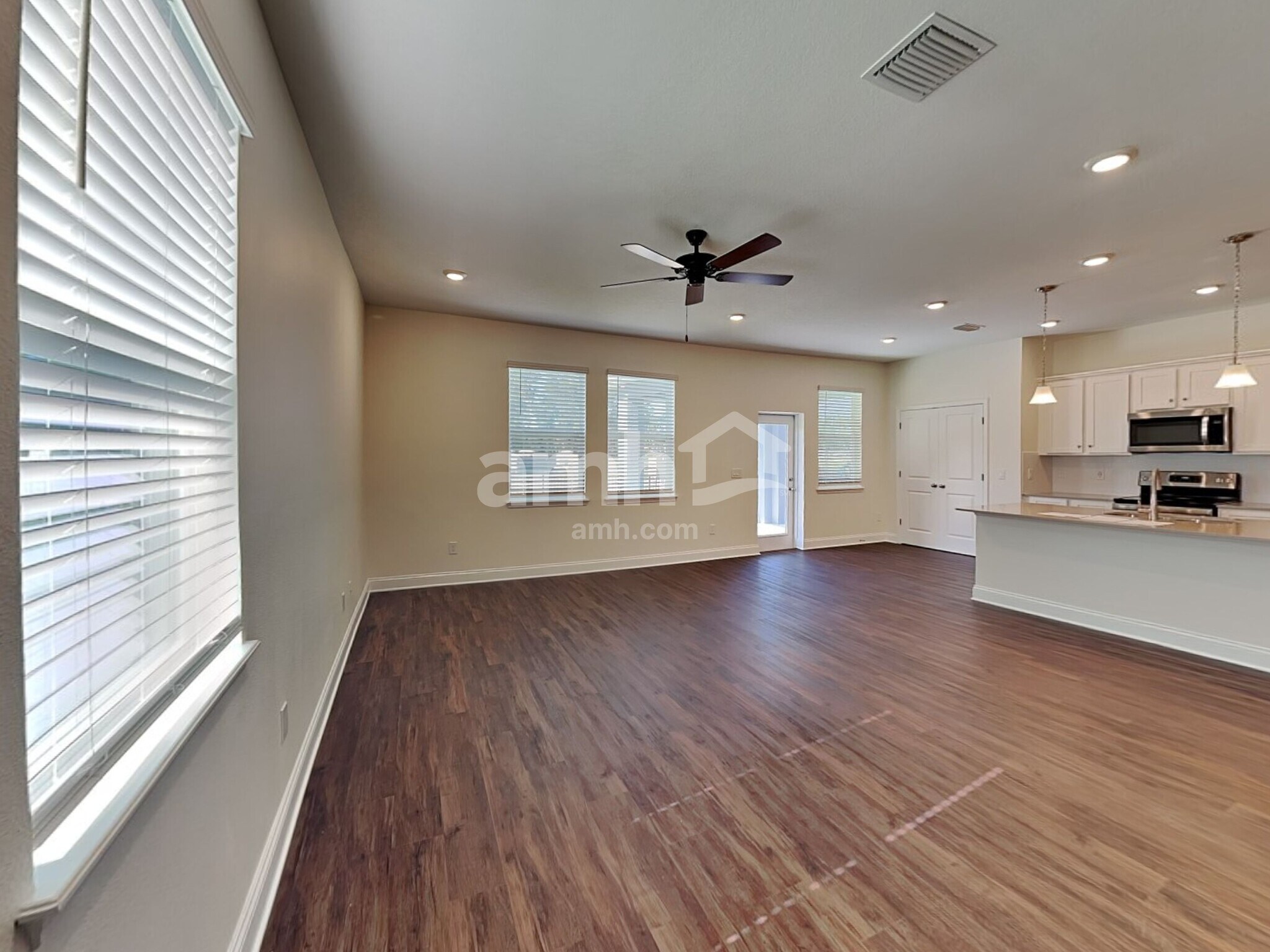 Building Photo - 2503 Sunrise Ct