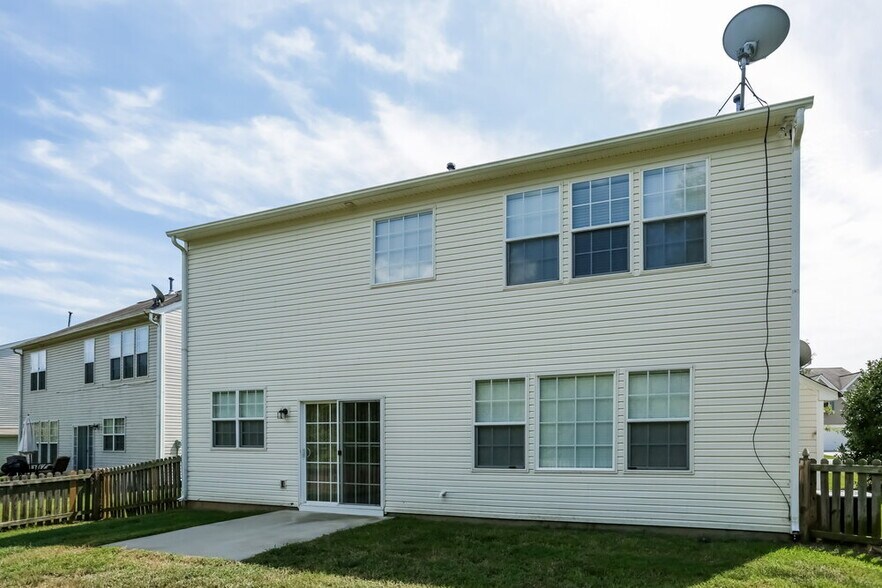 Building Photo - 10910 Claude Freeman Dr