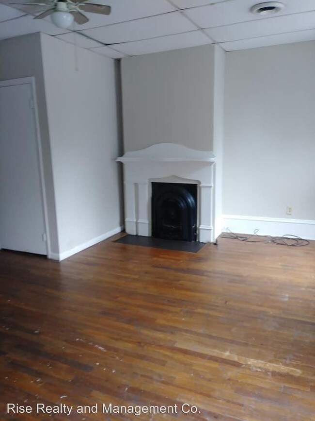 Primary Photo - 428-432 E Chestnut St