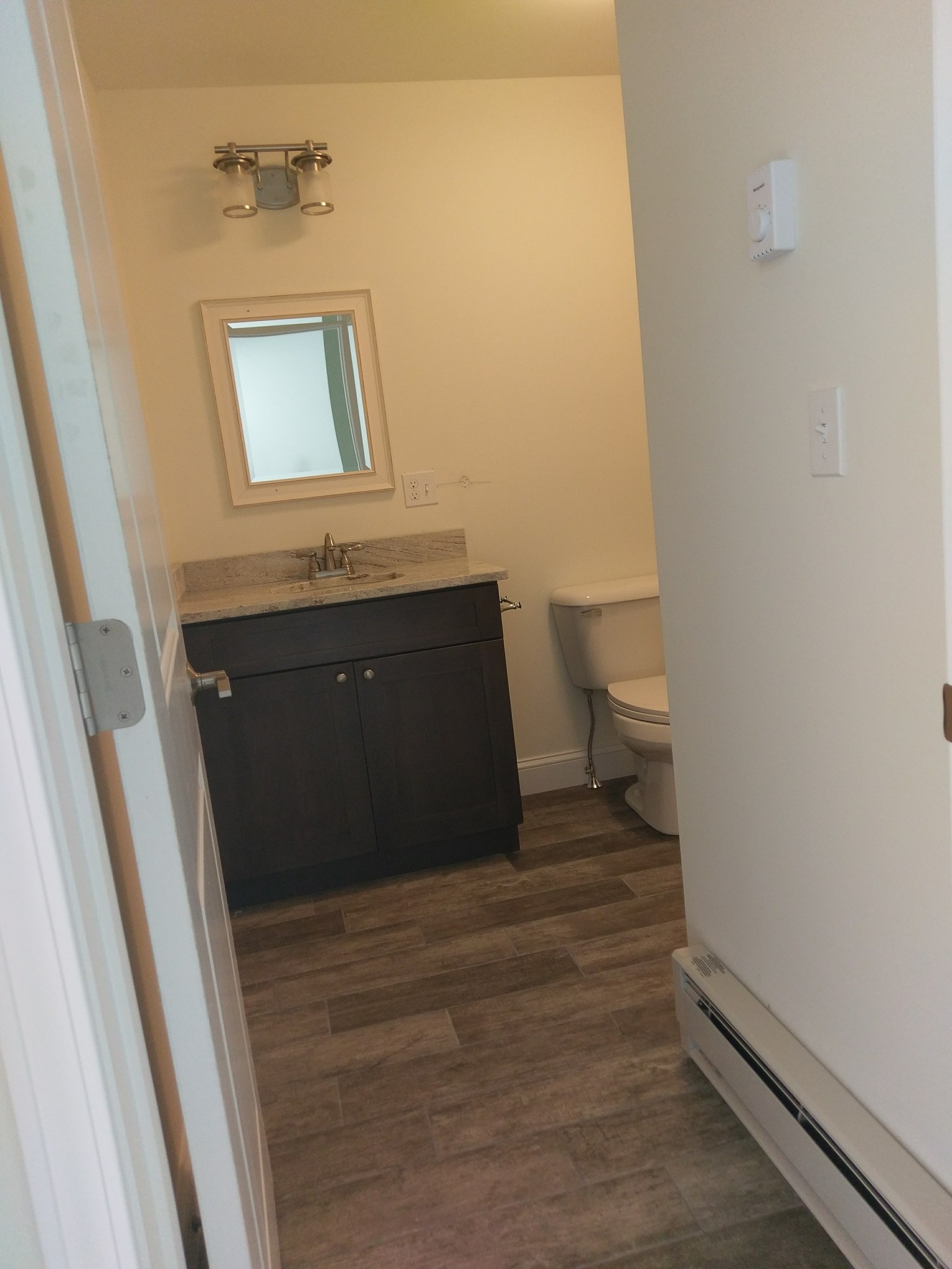 Full Bathroom - 60 Somersworth Rd