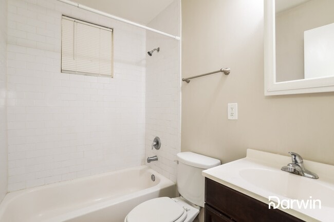 Building Photo - 4513 Merrimac Ave