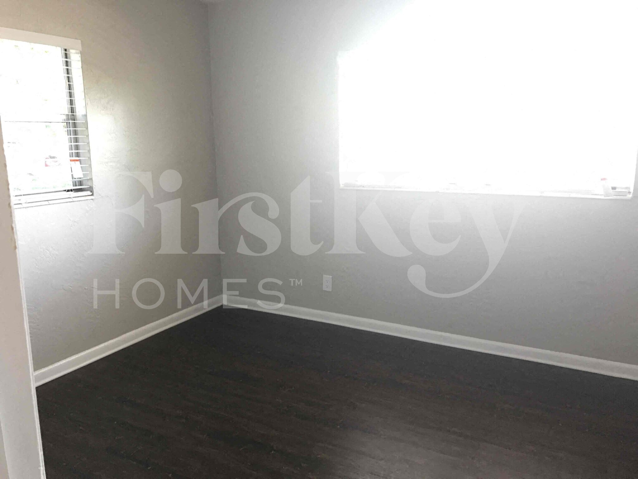 Building Photo - 6178 39th Ave N