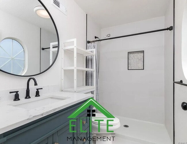 Building Photo - Beautifully Updated 3 Bedroom, 2 Bath Home...