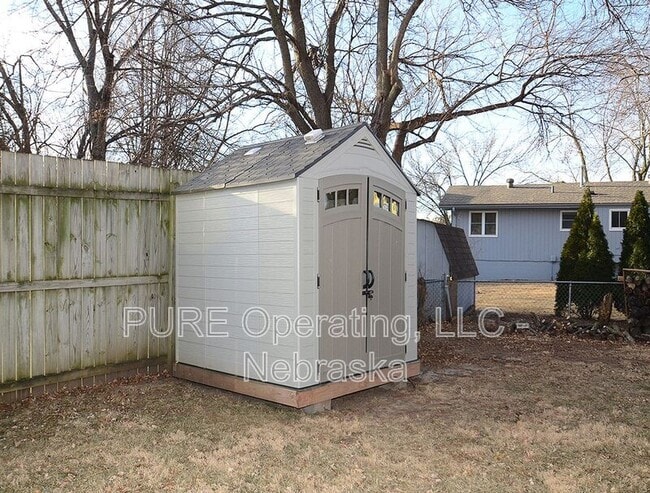 Building Photo - 13951 Jefferson Cir