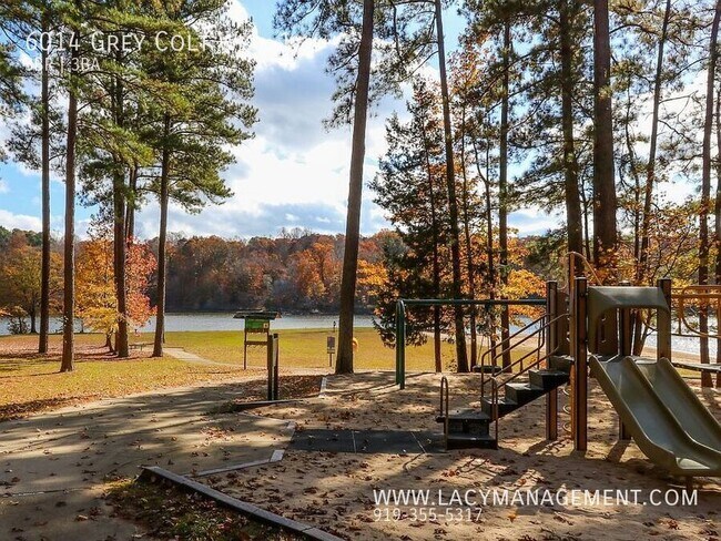 Building Photo - 6014 Grey Colt Wy