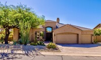 Building Photo - 11741 E Parkview Ln