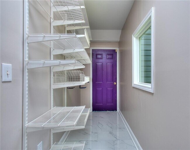 Building Photo - 2067 Brockett Rd