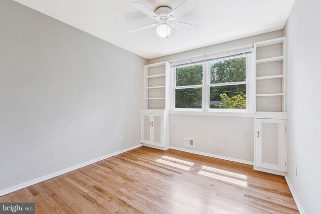 Building Photo - 6534 Jay Miller Dr