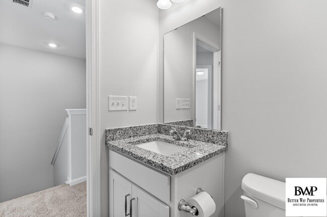 Building Photo - 1050 Astoria Dr