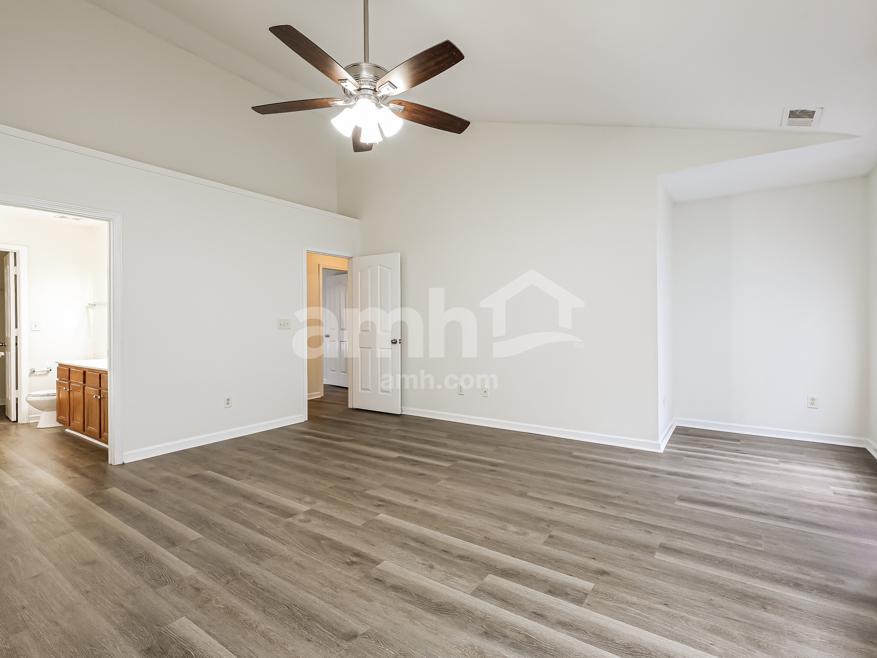 Building Photo - 104 Portland Falls Dr