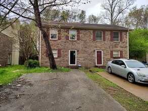 Building Photo - 2 BR townhouse duplex off Hwy 79