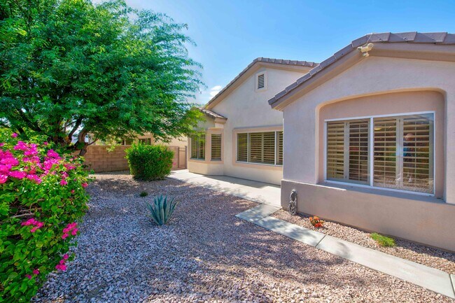 Building Photo - 78872 Canyon Vista