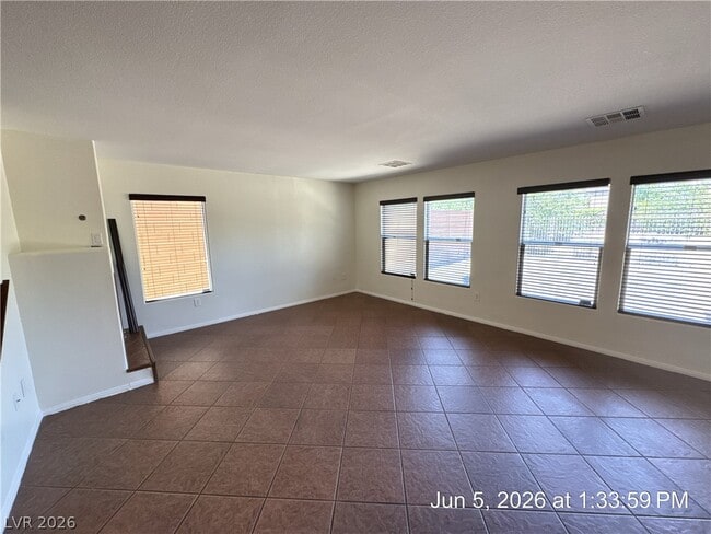Building Photo - 2616 Courlan Dr