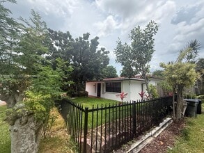 Building Photo - 2650 SW 13th Ave