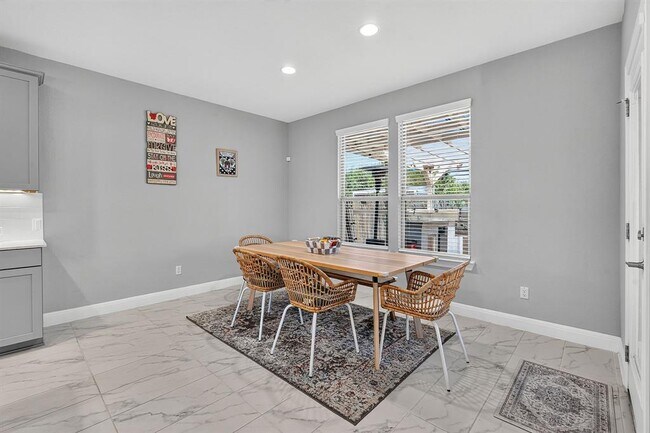 Building Photo - 15820 Celosia St