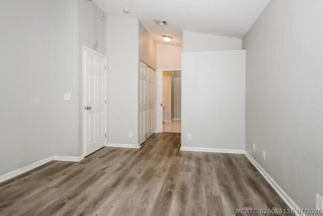 Building Photo - 4075 Sabal Lakes Rd