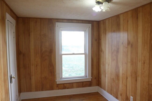 Building Photo - 2596 Highgate Rd