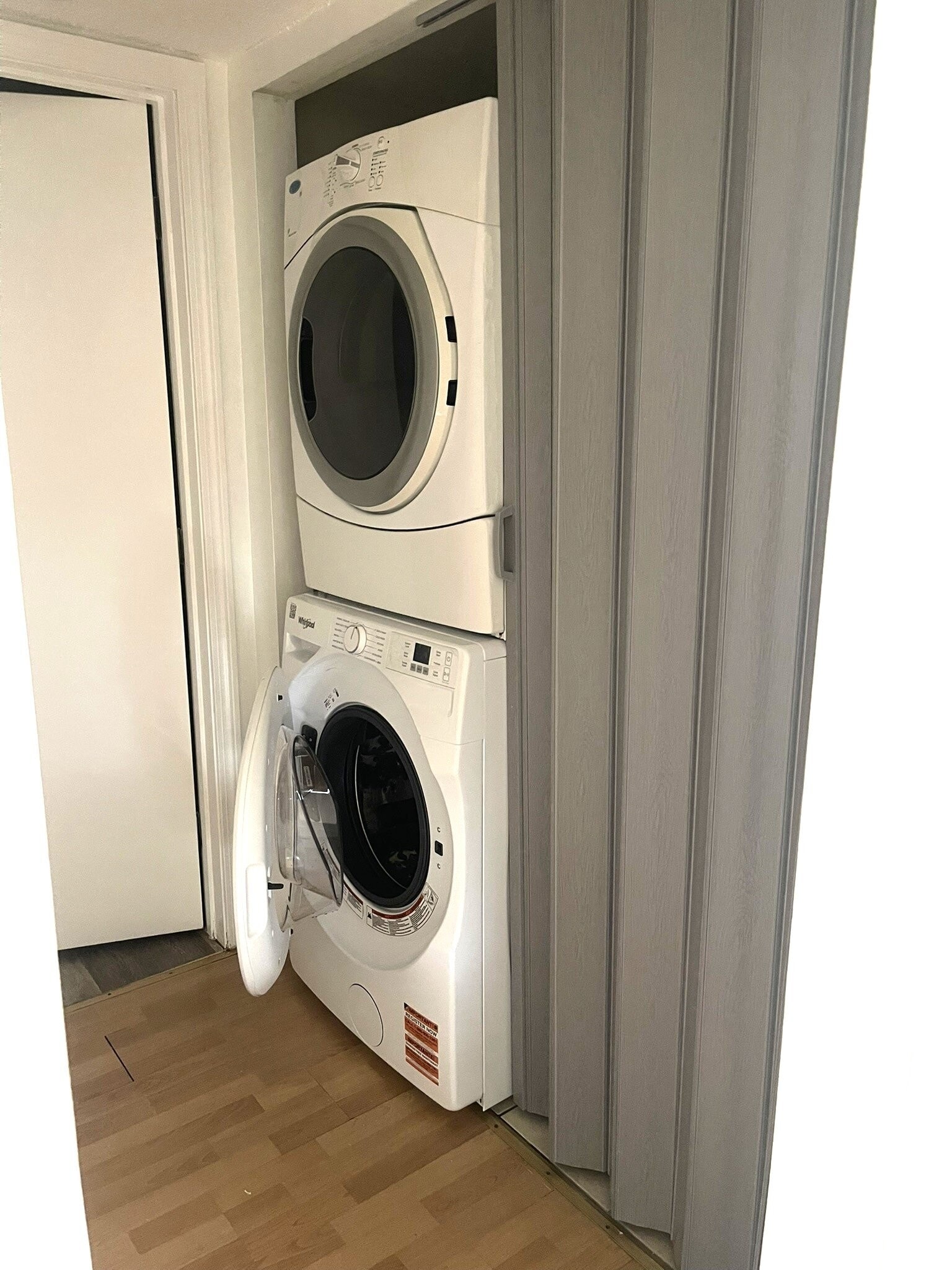 Building Photo - 15 Bower Rd