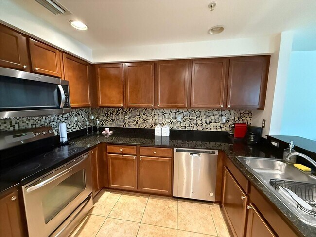 Building Photo - 10870 NW 88th Terrace