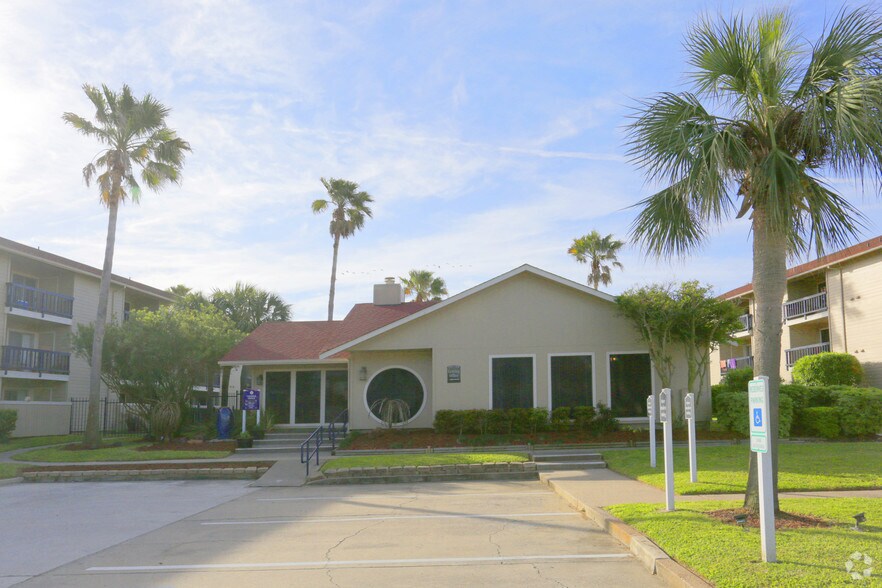 Driftwood Apartments Galveston 7019 Lasker Dr Galveston TX 77551