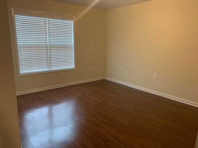 Building Photo - 347 Family Lodge Dr