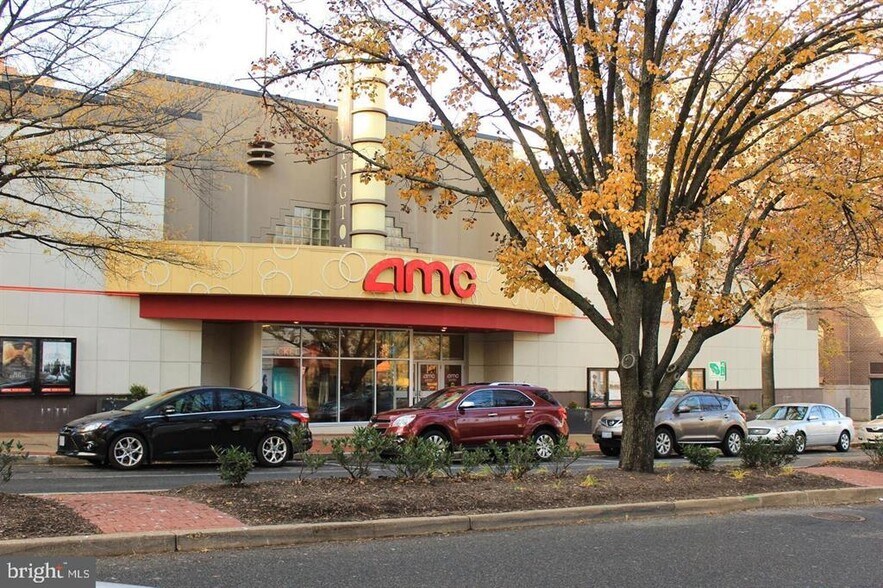 Building Photo - 3616 Kemper Rd