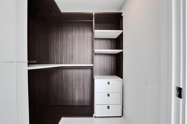 Building Photo - 301 Altara Ave