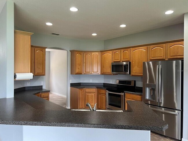 Building Photo - 3535 Somerset Cir