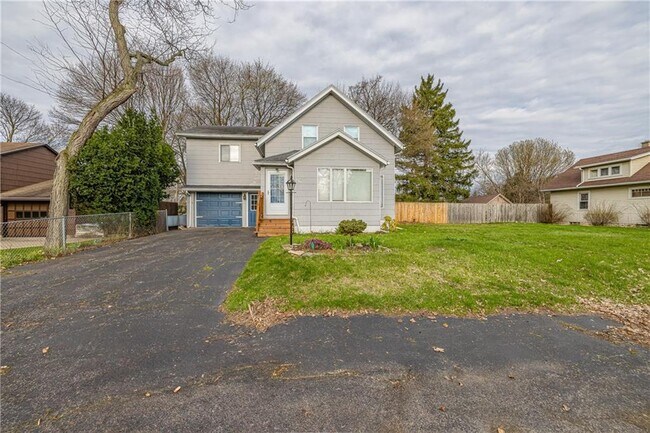 Building Photo - 359 Bleacker Rd