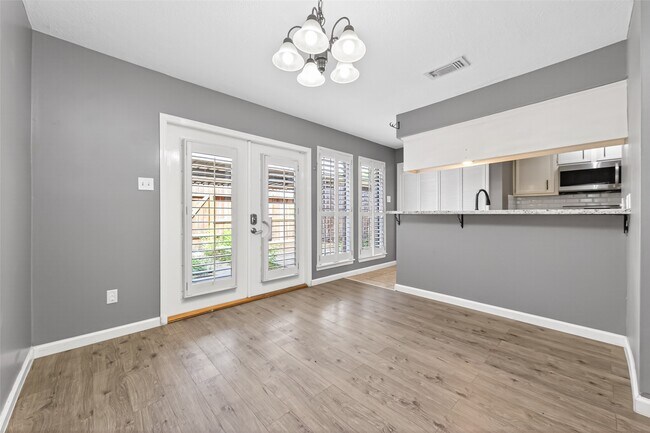 Building Photo - 6700 Richardson Rd