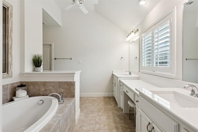 Building Photo - 9700 Denali Dr