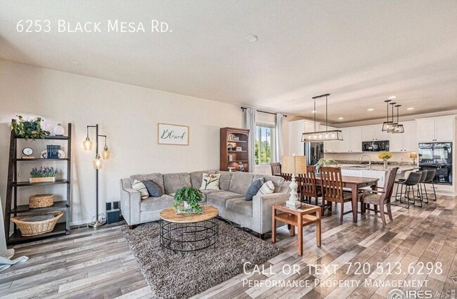 Building Photo - 6253 Black Mesa Rd