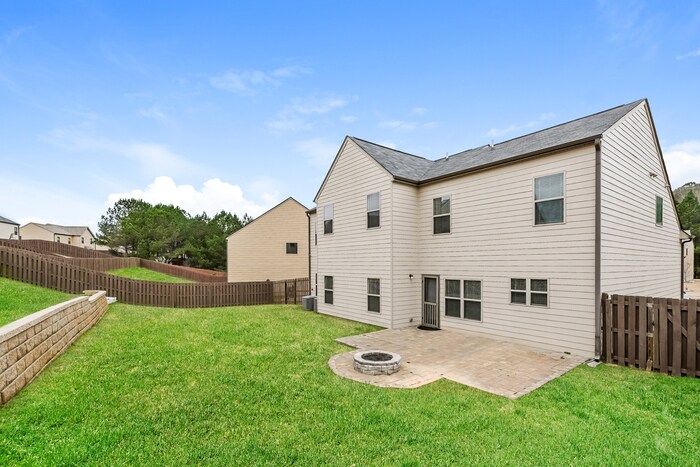 Building Photo - 426 Sonja Ln