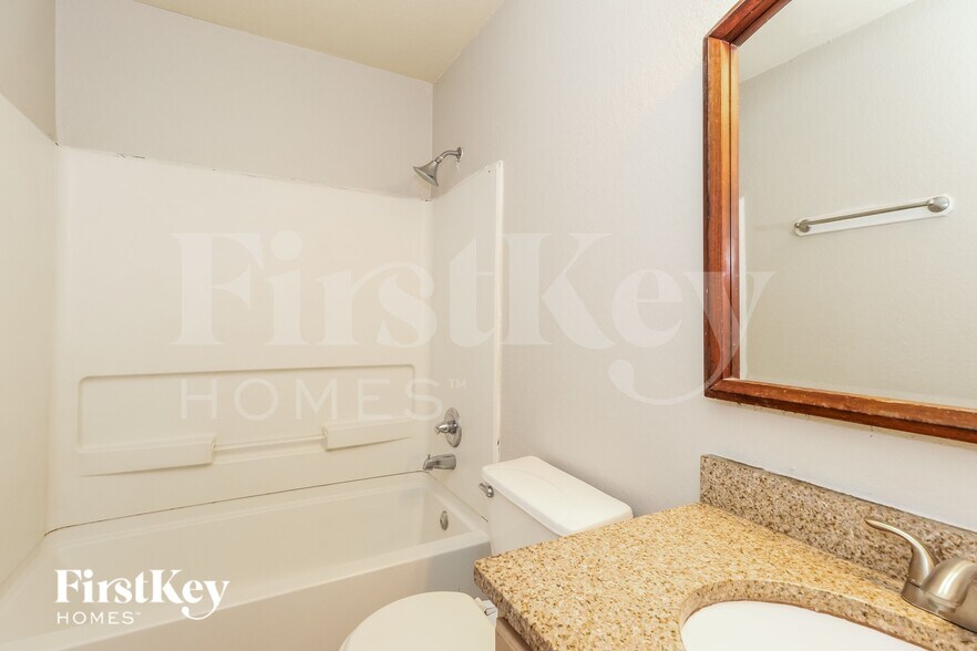 Building Photo - 13227 Gatton Park Dr