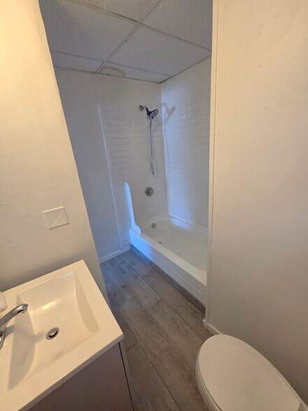 Building Photo - 91-99 Ives Street