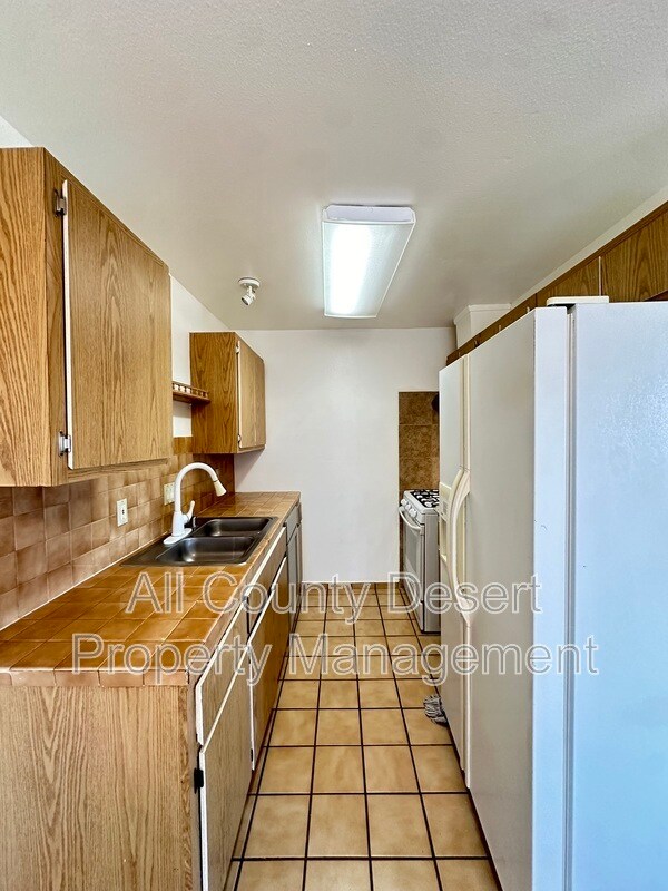 Building Photo - 13079 Eliseo Rd