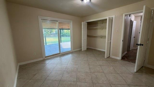 Building Photo - 13980 Red Wood Cir N