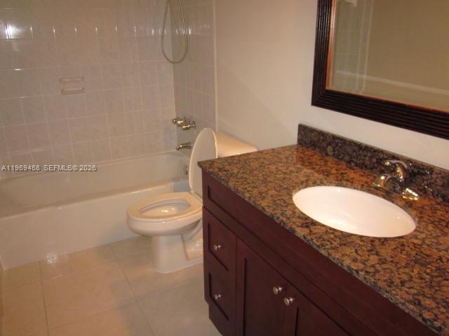 Building Photo - 10738 N Kendall Dr