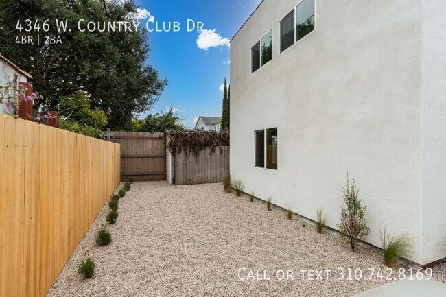 Building Photo - 4346 Country Club Dr