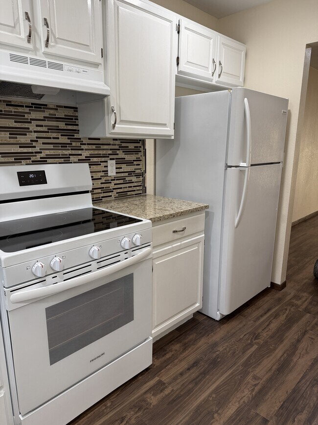 Building Photo - 2600 Adams St