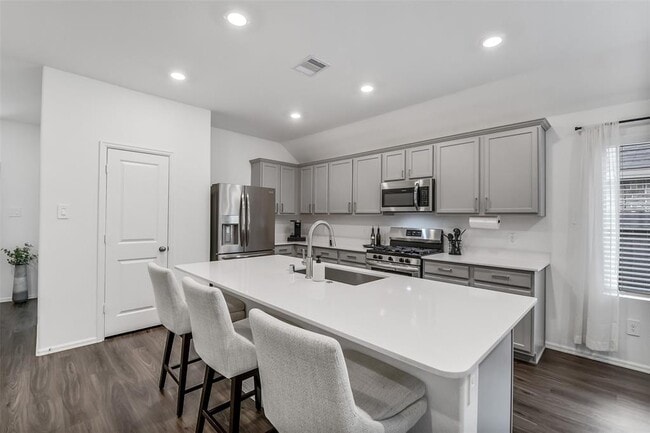 Building Photo - 17018 Westmoreland Promenade Pl
