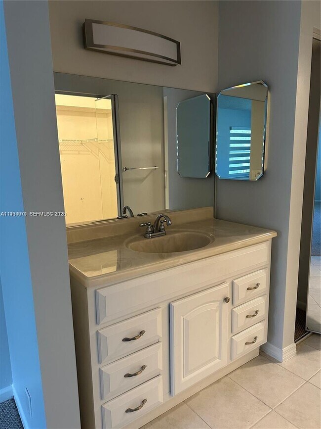 Building Photo - 1200 SW 124th Terrace