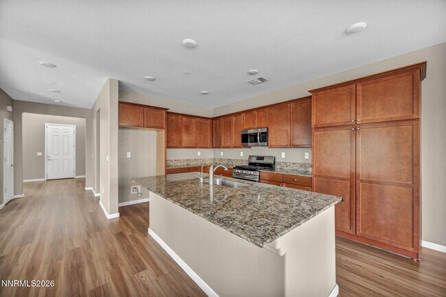 Building Photo - 2751 Cityview Terrace