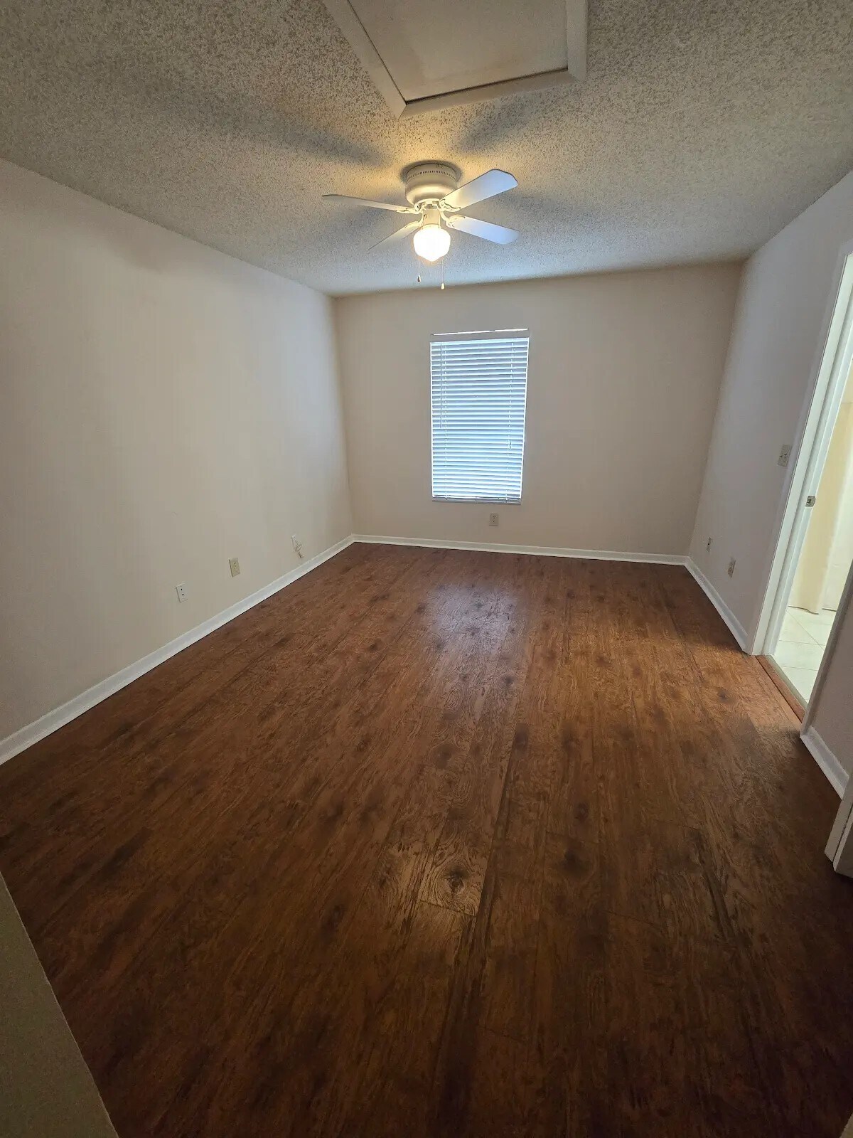 Building Photo - 5202 Sunridge Palms Dr