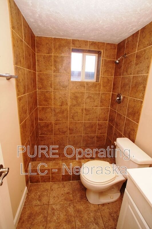 Building Photo - 612-616-616 N 46th St