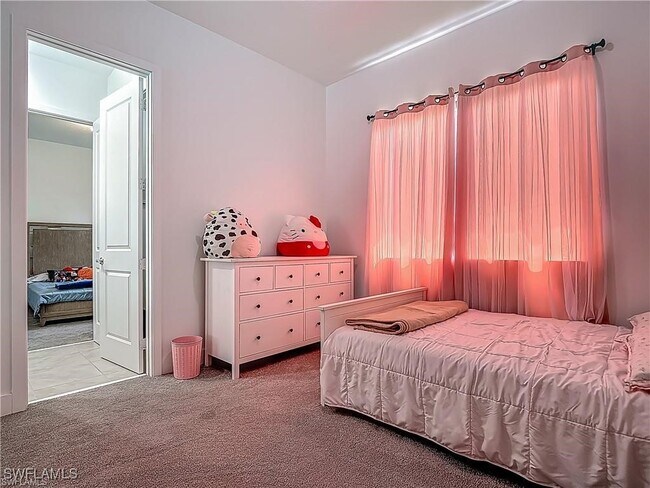 Building Photo - 5285 Marano Dr