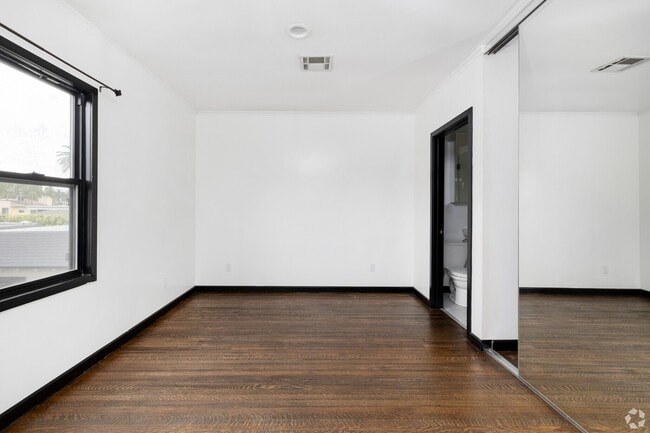 Building Photo - 1255 N Genesee Ave