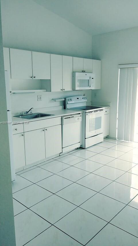 Building Photo - 6900 NW 179th St